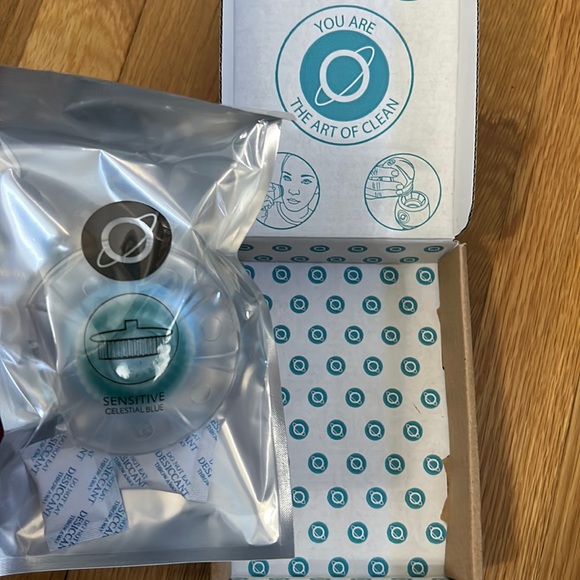 TAO CLEAN Sensitive Brush Head - Picture 2 of 3